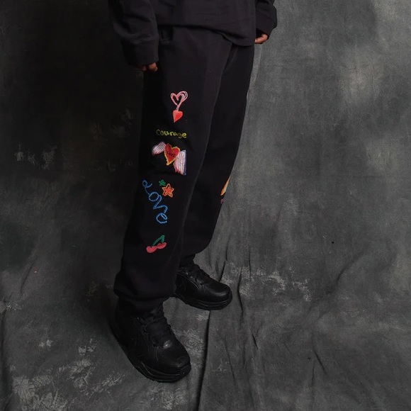 Kids Worldwide Sweat Pants - Picture 3 of 3